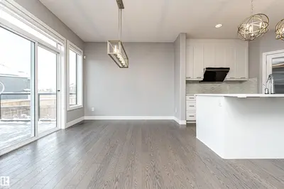Interior photo 4 of 3611 Keswick BV SW SW