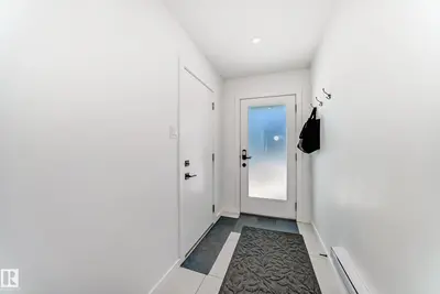 Interior photo 1 of #46 1304 RUTHERFORD RD SW