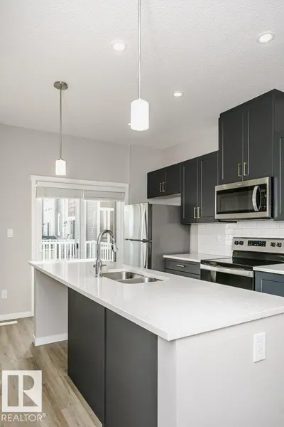 Interior photo 4 of 320 SECORD BV NW