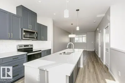 Interior photo 3 of 320 SECORD BV NW