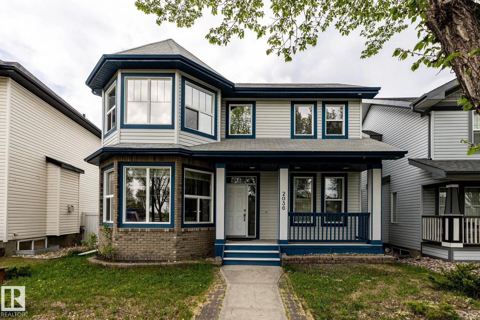 2036 TOWNE CENTRE BV NW, Edmonton - 6 bedroom Detached Single Family for sale