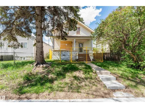 11608 93 ST NW, Edmonton - $229,000