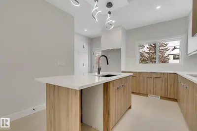 Interior photo 2 of 11132 72 AV NW