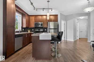 Interior photo 4 of #104 2588 ANDERSON WY SW