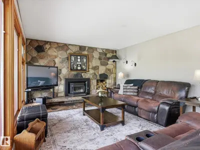 Interior photo 3 of 51408 RGE ROAD 224