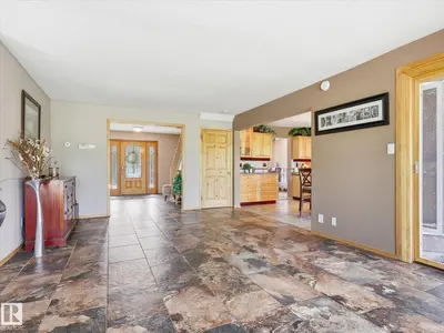 Interior photo 4 of 51408 RGE ROAD 224