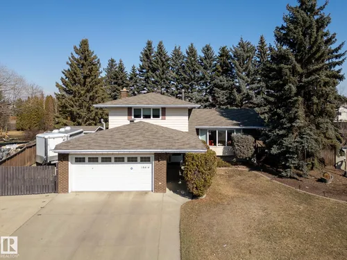 18414 93 AV NW, Edmonton - $549,900