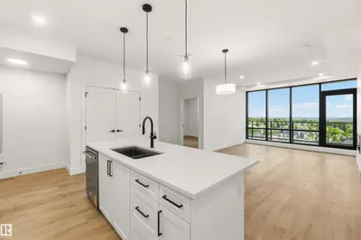 Interior photo 3 of #1020 260 Bellerose DR