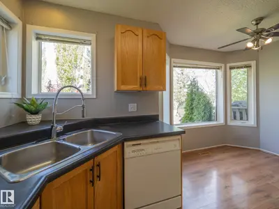 Interior photo 3 of 129 REGENCY DR