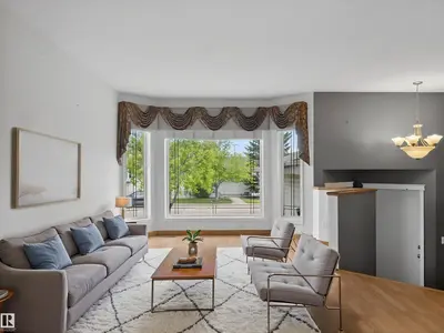 Interior photo 1 of 108 RIDGEPOINT WY