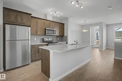 Interior photo 4 of 2577 COUGHLAN RD SW
