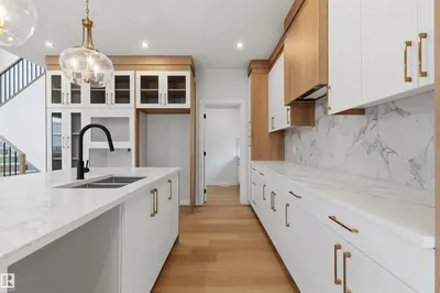 Interior photo 4 of 29 AXELWOOD CR