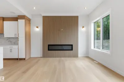Interior photo 3 of 29 AXELWOOD CR