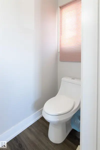 Interior photo 3 of 7115 39A AV NW