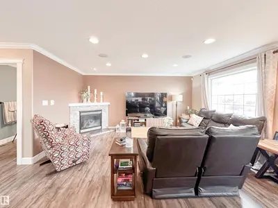Interior photo 4 of 13715 149 AV NW