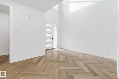 Interior photo 1 of 416 PINE PT