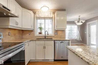Interior photo 2 of 1044 BARNES WY SW