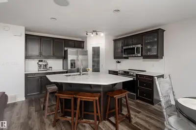 Interior photo 1 of 1212 APPLETON CL