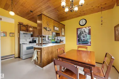Interior photo 2 of 311 3 ST