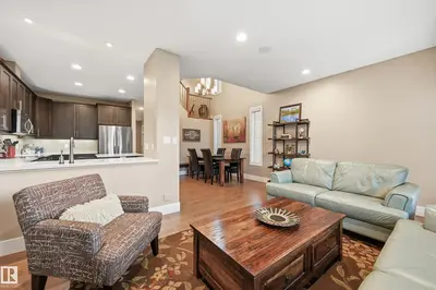Interior photo 2 of 3252 ALLAN WY SW