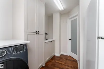 Interior photo 3 of 52 WESTPARK WD