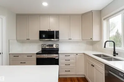 Interior photo 2 of 52 WESTPARK WD