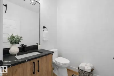 Interior photo 4 of 9615 89A ST
