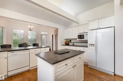 Interior photo 2 of 520 PARDEE BA NW
