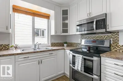 Interior photo 1 of 13056 SHERBROOKE AV NW