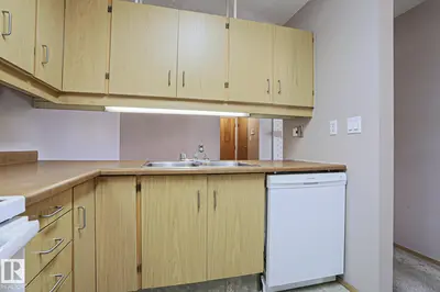 Interior photo 3 of 