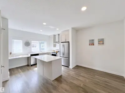 Interior photo 4 of #6 11373 12 AV NW