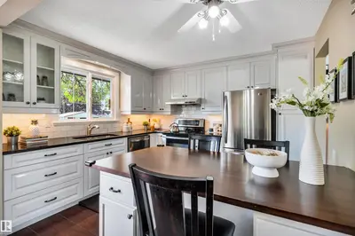 Interior photo 3 of 10909 33A AV NW