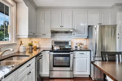 Interior photo 4 of 10909 33A AV NW