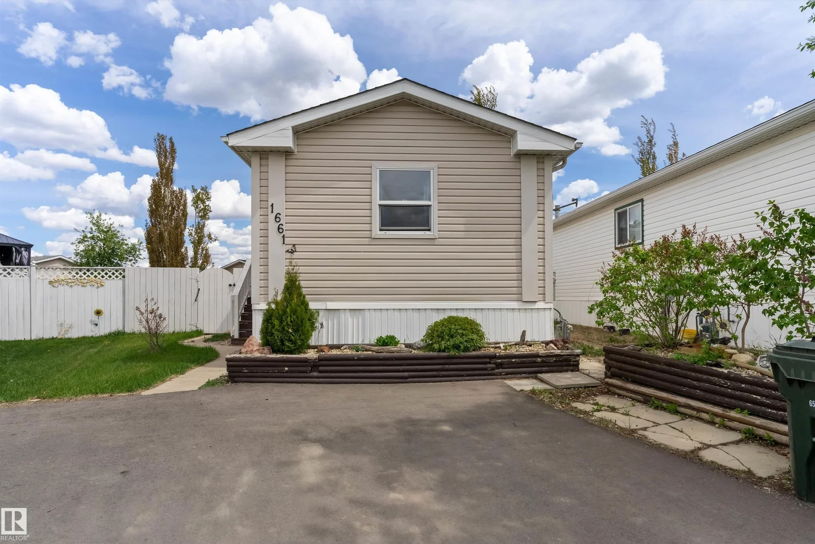 1661 Jubilee Crescent, Sherwood Park - 3 bedroom Single Family Residence for sale
