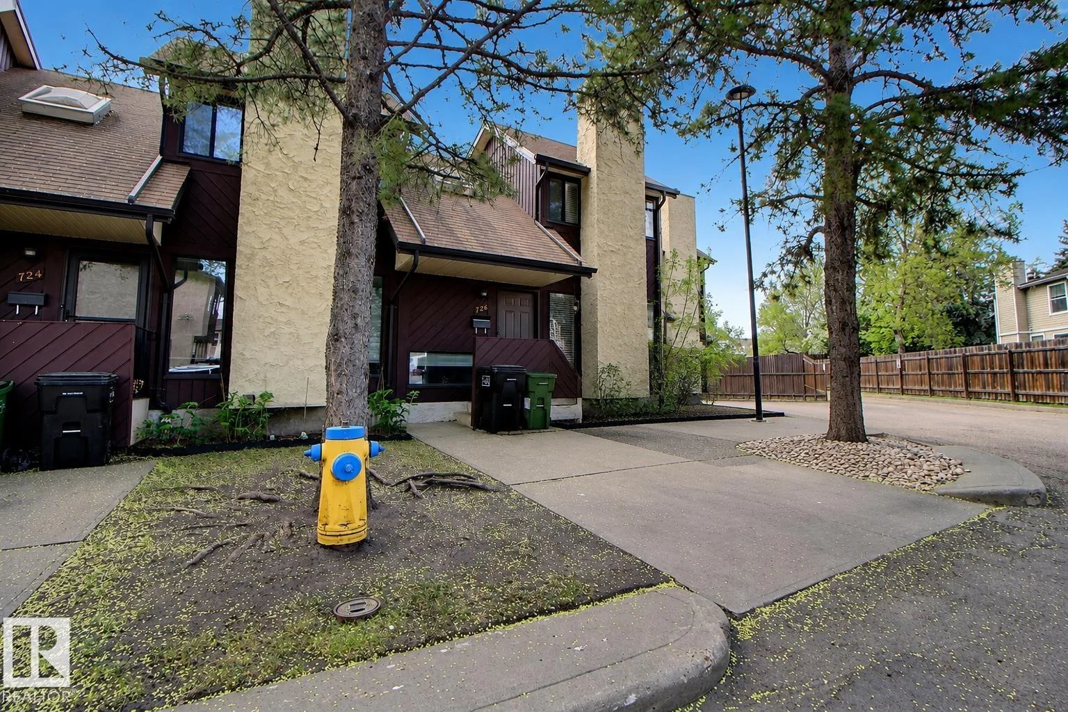 726 SADDLEBACK RD NW, Edmonton - 3 bedroom Townhouse for sale