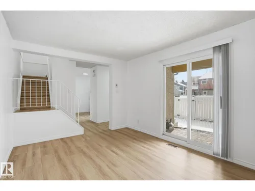 202 KASKITAYO CT NW, Edmonton - $238,000