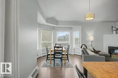 Interior photo 4 of #401 10827 85 AV NW