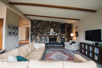 Interior photo 3 of 14916 94 ST NW