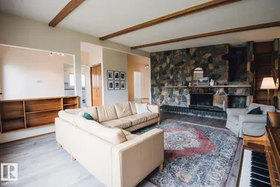 Interior photo 4 of 14916 94 ST NW