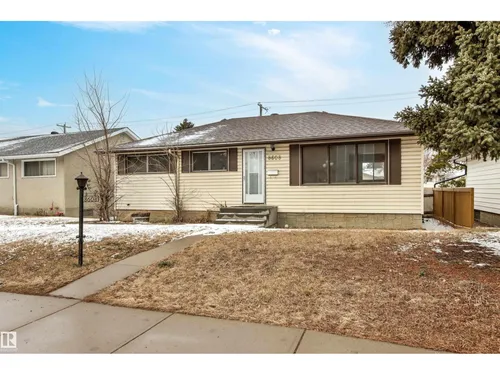 8608 156 ST NW, Edmonton - $370,000