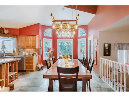 4204 48 ST NW, Edmonton - $697,700