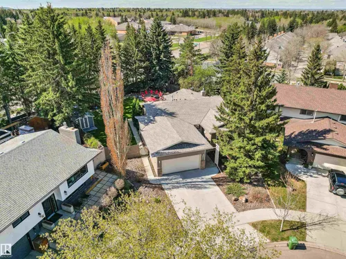 7 WESTVIEW PL, St. Albert - $650,000