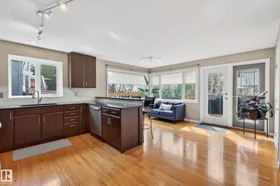 Interior photo 3 of 5 WILLOWBROOK CR