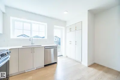 Interior photo 3 of 7032 ROSENTHAL DR NW