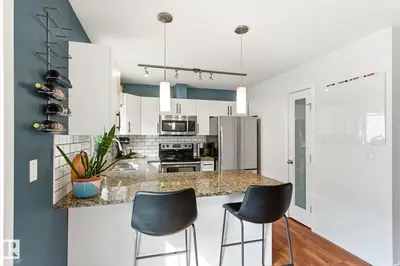 Interior photo 3 of #3 5134 MULLEN RD NW