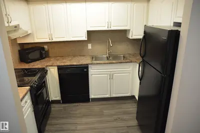 Interior photo 4 of 11176 83 AV NW