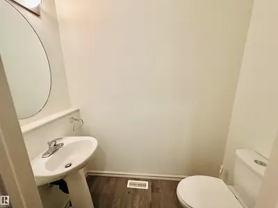 Interior photo 2 of 4811 152 AV NW