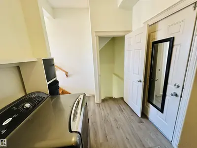 Interior photo 3 of 4811 152 AV NW