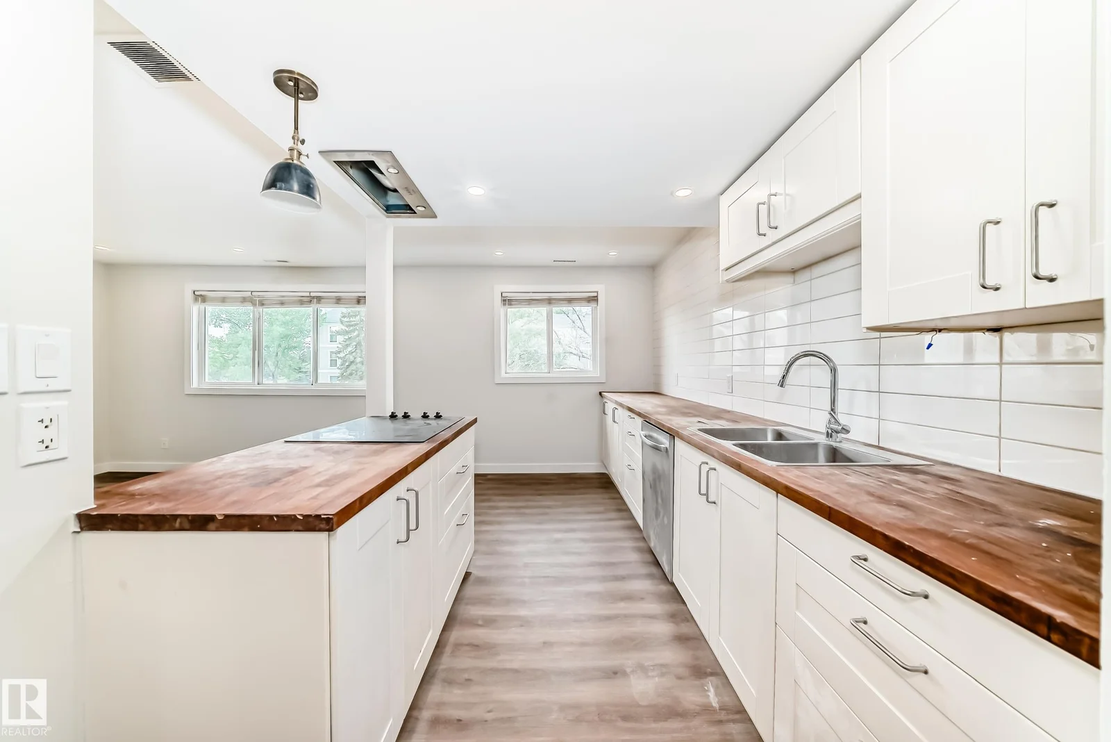 1488 LAKEWOOD RD W NW, Edmonton - 3 bedroom Townhouse for sale