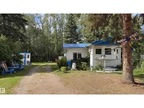 314, 11121 TWP RD 595, Rural St. Paul County - $107,000